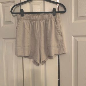 Abercrombie & Fitch cream linen blend pull on shorts
